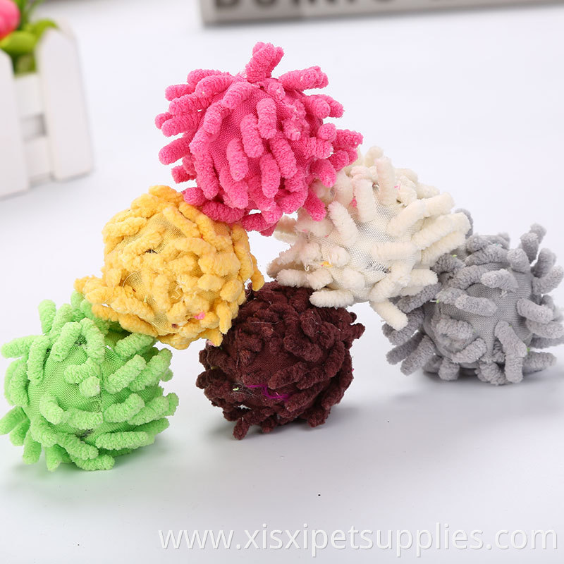 shaggy plush cat ball with rattle playing toy for cat